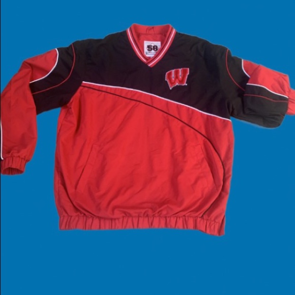 Vintage Wisconsin Badgers Nylon WindBreaker Crewneck